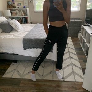 S WOMENS NIKE JOGGERS